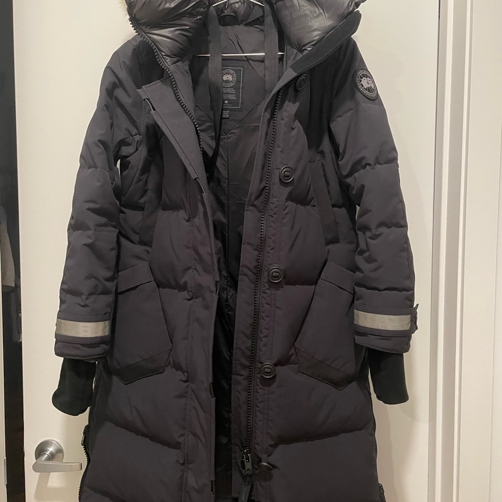 Reposhing. See previous listing of same coat. Current photos are from my closet